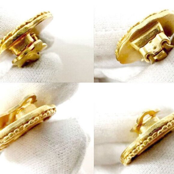 CHANEL CC Logos Round Clip-On Earrings Gold Tone 95P Auth w/Box D-e1096 - Picture 4 of 7